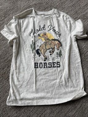 Hold Your Horses Graphic Tee - Light Heather